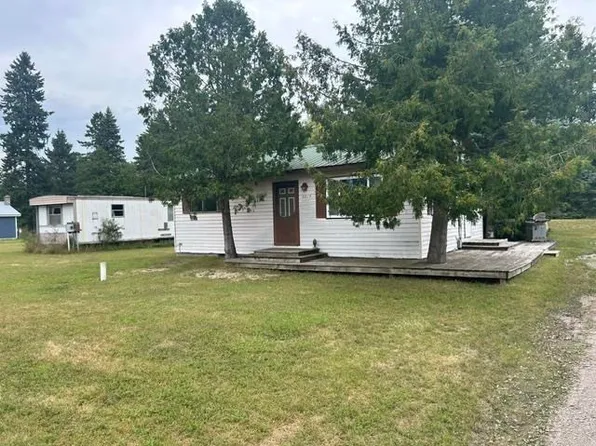 3014 Center St, Levering, MI 49755