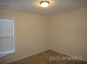 3rd image of 2000 Penncross Dr