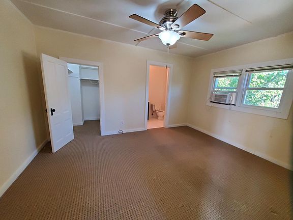 4th image of 453 Linden Ave APT B