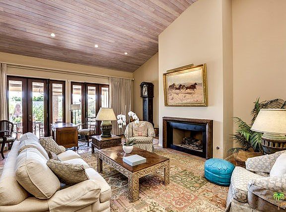 3rd image of 2510 W La Condesa Dr