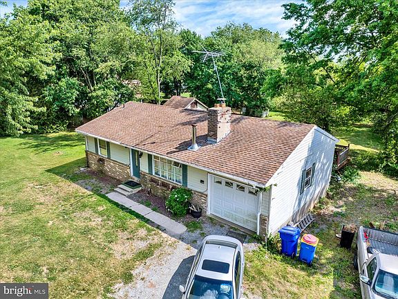 2nd image of 7256 Church Rd