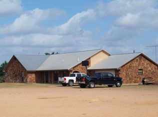 537 Rr 2323, Llano, TX 78643