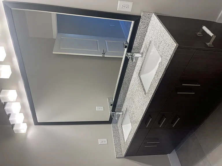 915 Glenwood Apartments on the Beltline — Photo 110