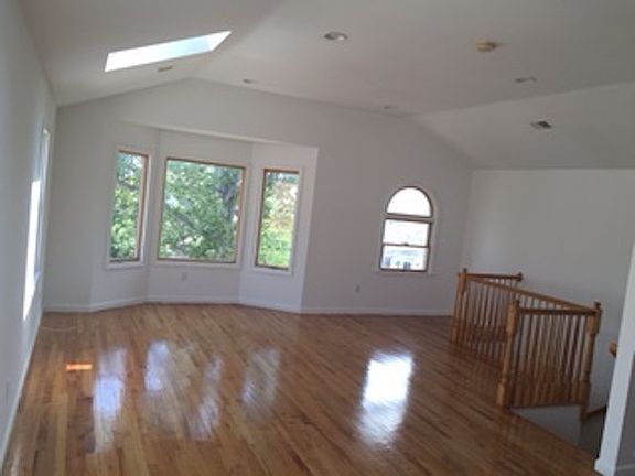 2nd image of 53 Williams Ave