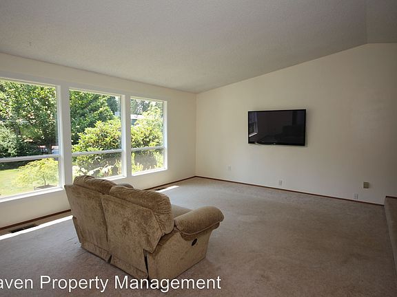 5th image of 13416 SE 337th St