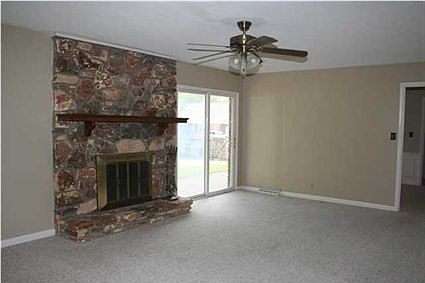 4th image of 224 Bob Court Dr