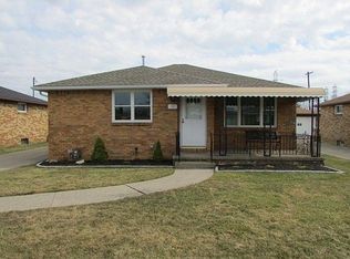 55 Laura Ct, Cheektowaga, NY 14227