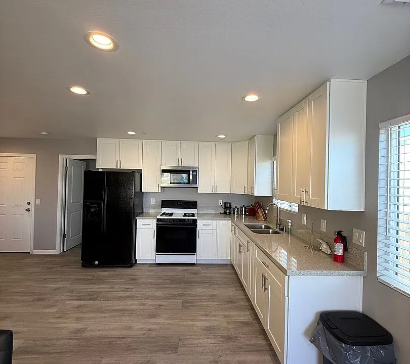 New Furnished 3 Bedroom 2 Bath home