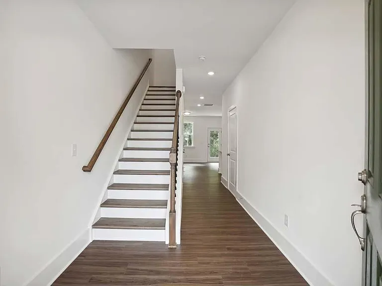 1621 Gunnin Trce NW — Photo 5