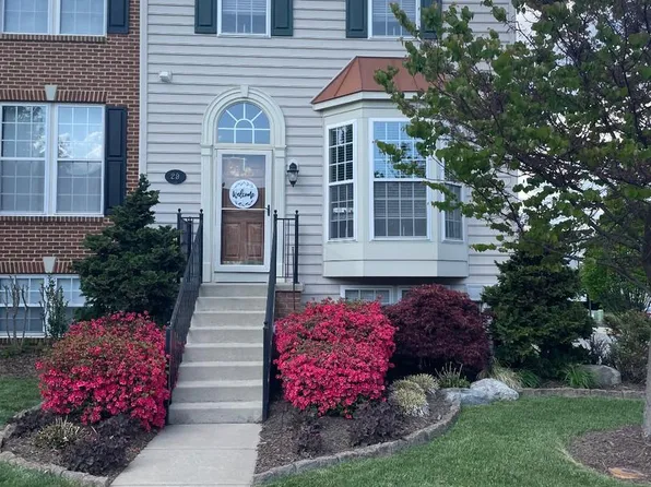 29 Baltic Ln, Ranson, WV 25438