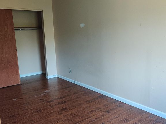 3rd image of 722 Gordon Smith Blvd APT 11