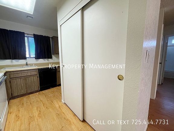 4th image of 1571 Hialeah Dr