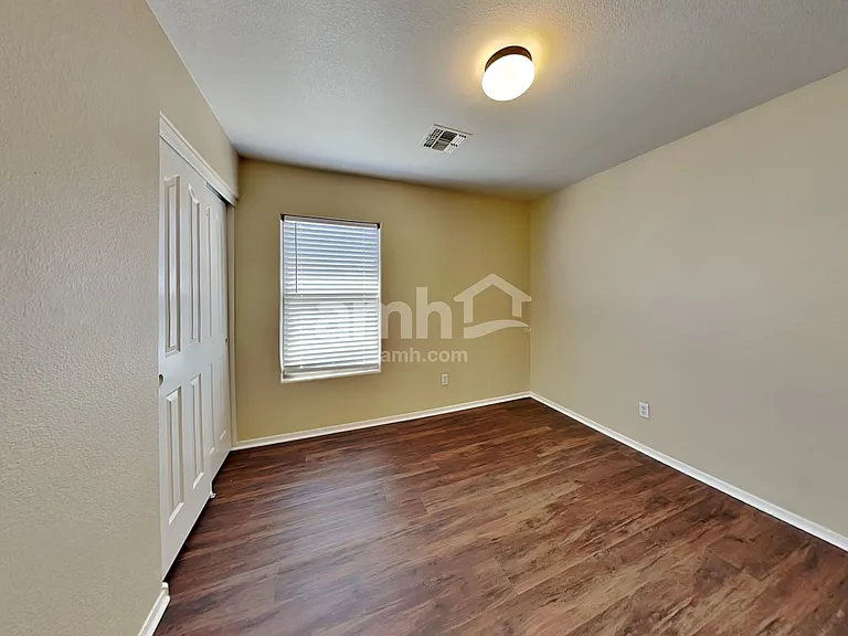 6424 W Branham Ln — Photo 15