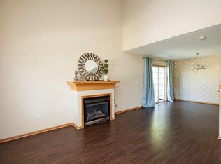 3799 Village Run Dr UNIT 101, Des Moines, IA 50317