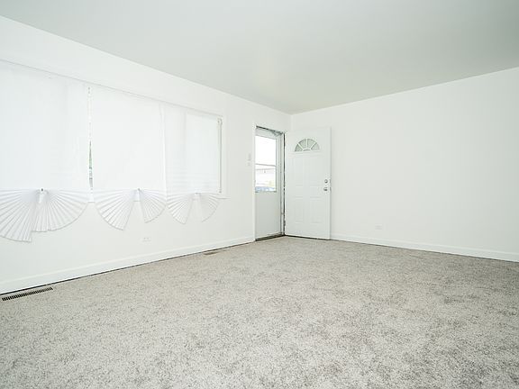 3rd image of 1507 Lincoln Pl