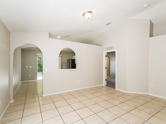 4th image of 17026 Ongar Ct