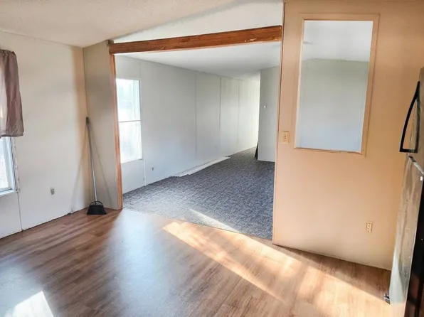 1204 Benson Rd #109, Montevideo, MN 56265