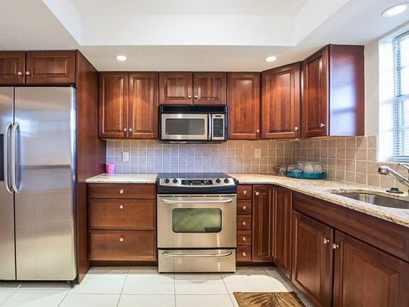 5th image of 760 E Ocean Ave APT 302