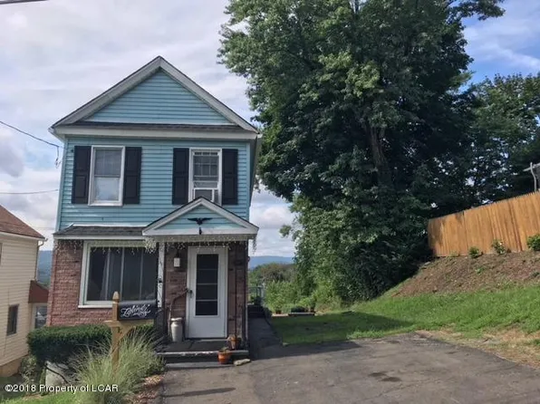 21 Henry St, Plains, PA 18705