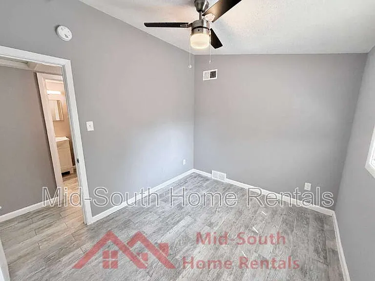 1775 Colonial Hills Dr — Photo 14