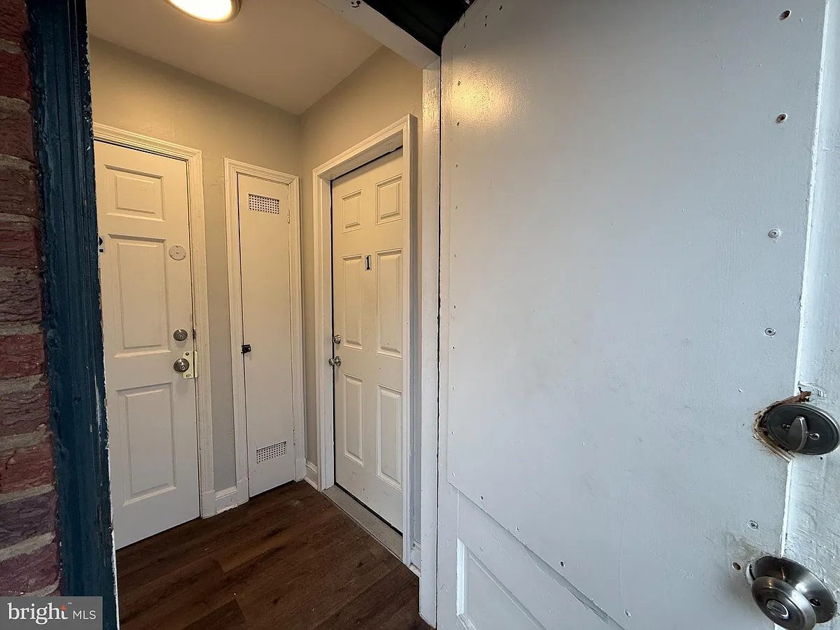 Building Photo - 102 O St SW #1