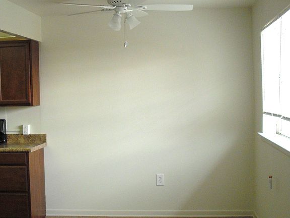 dining room w ceiling fan