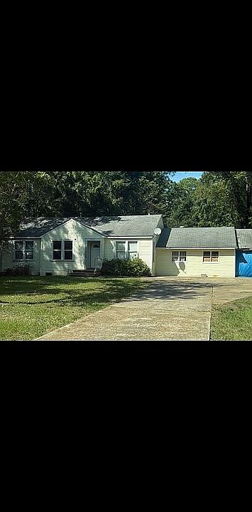 1st image of 2936 Millard St