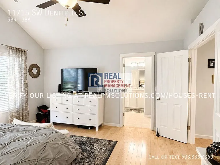 11715 SW Denfield St — Photo 42