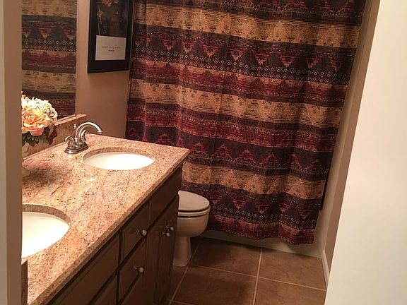 4th image of 2548 Bainbridge Dr