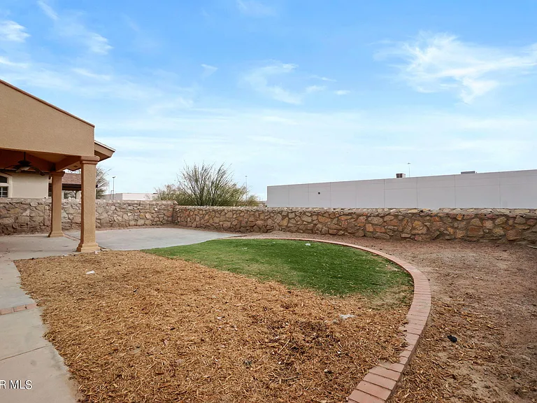 1230 Olga Mapula Dr — Photo 36