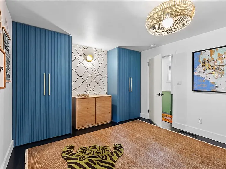 3252 W Roxboro Rd NE — Photo 34