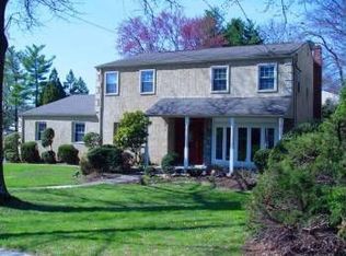 205 Beechtree Dr, Broomall, PA 19008