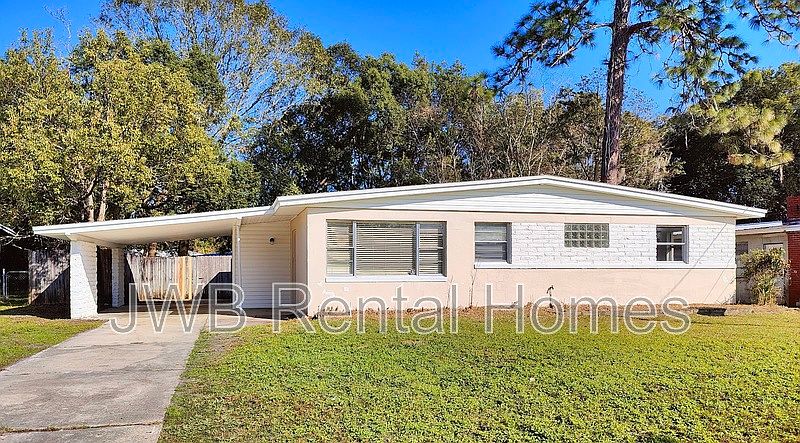 1st image of 1121 La Marche Dr