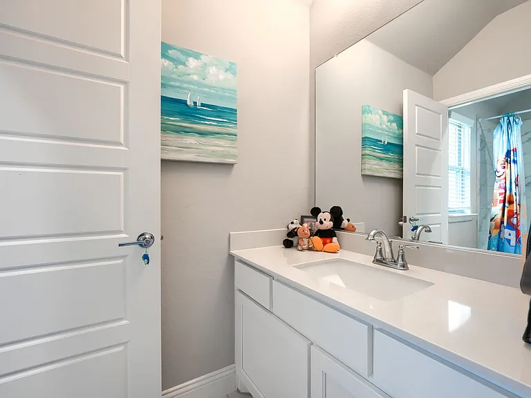 2446 Bainbridge Dr — Photo 24
