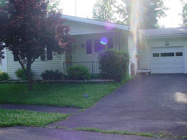 2nd image of 928 Westwood Ave