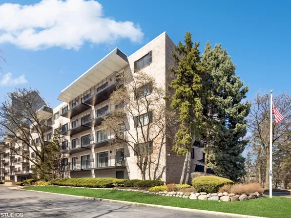1S150 Spring Rd APT 4I, Oakbrook Terrace, IL 60181