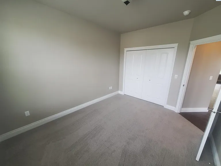 1290 N Oklahoma Pl — Photo 17