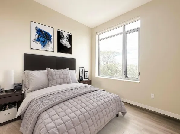 1524 Sheepshead Bay Road image 2 of 24