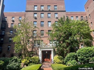 83-80 118 Street #6L, Jamaica, NY, 11415