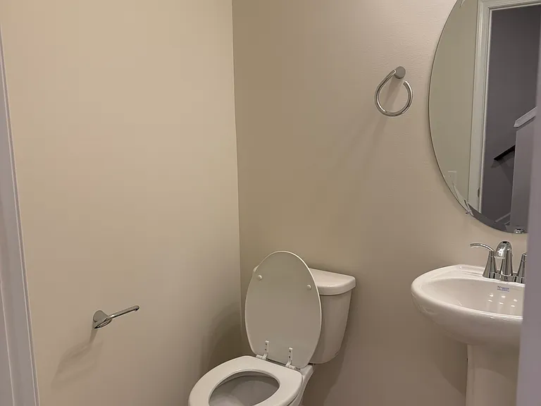 302 Milton Stamp Dr — Photo 9