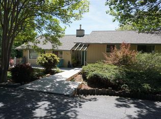 5186 Pondorex Rd, Auburn, CA 95602