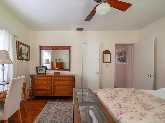 4th image of 1222 Manati Ave