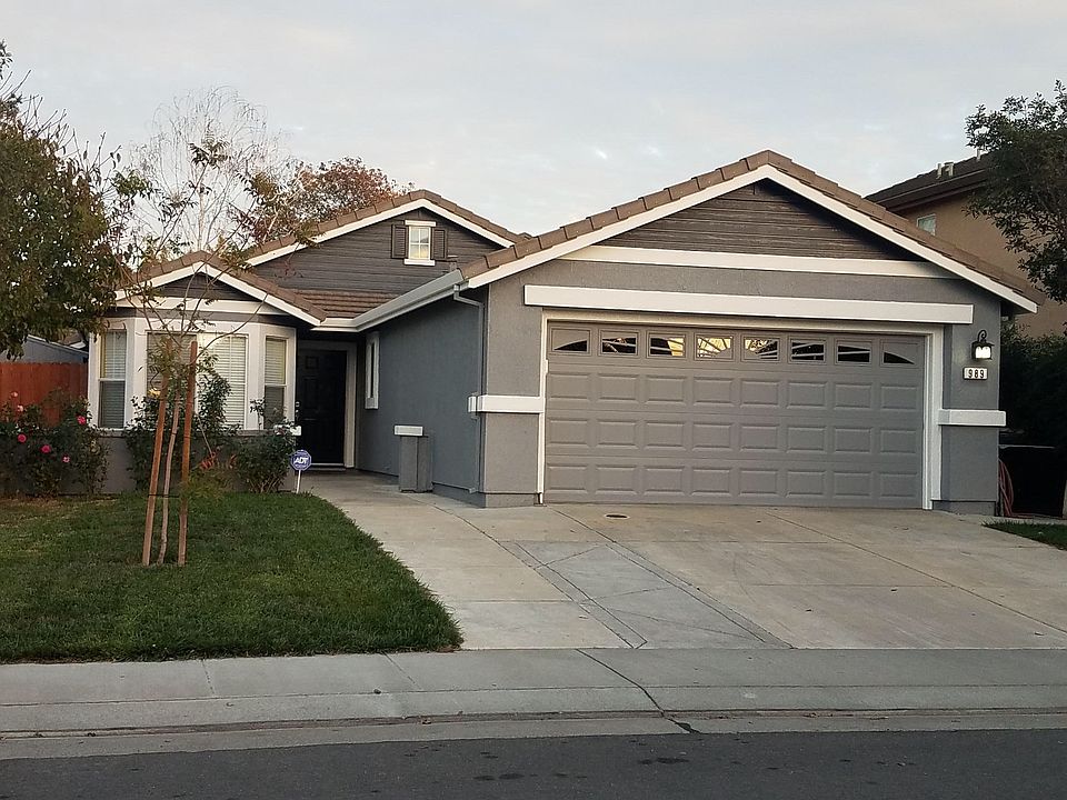 1st image of 989 Hunter Ln