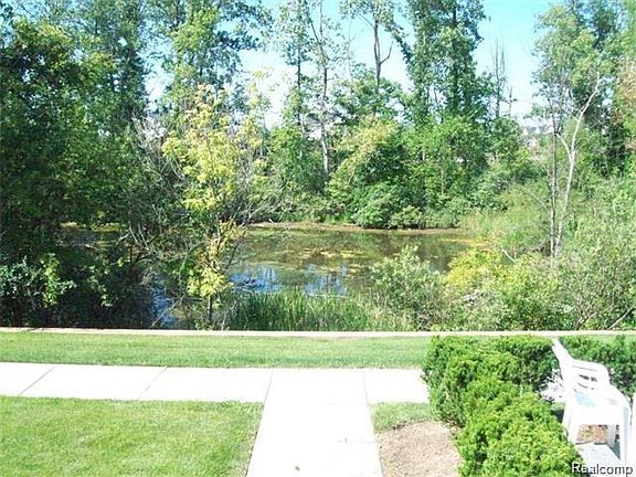 2nd image of 27203 Chantel Dr #1