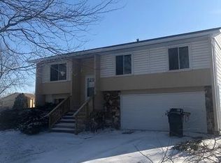 3401 Seine Ct, Hazel Crest, IL 60429