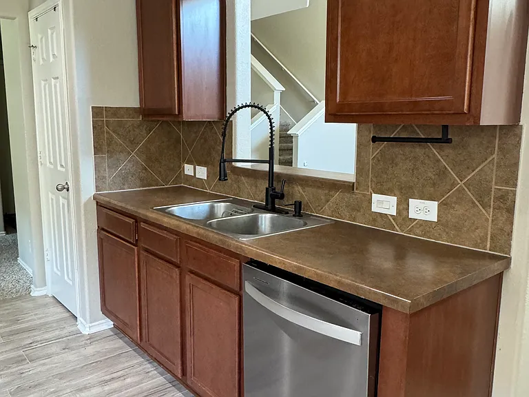 117 Otono Loop — Photo 8