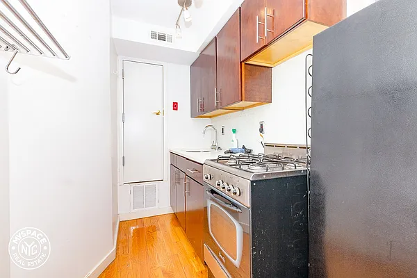Rented by MySpaceNYC | media 1