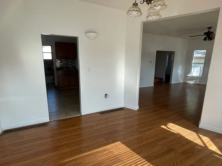 706 Railroad Ave #1 — Photo 6