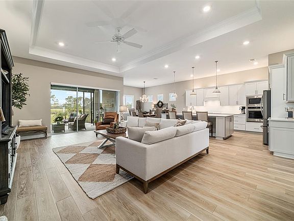 4th image of 8606 SW 61ST LOOP