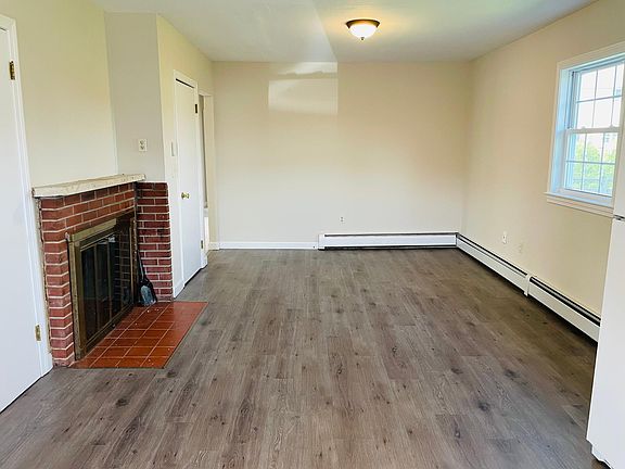 5th image of 86 Greenwood Ave #1